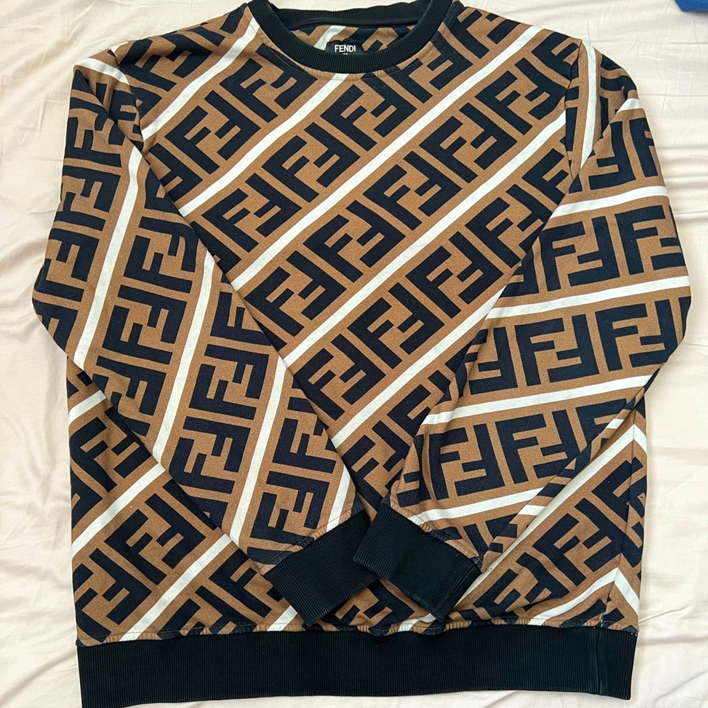 SLIGHTLY WORN AUTHENTIC MONOGRAM FENDI SWEATER XXL